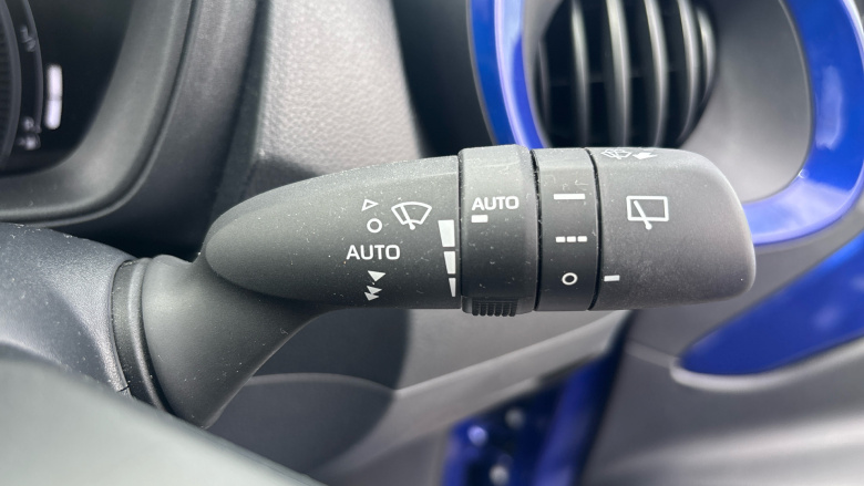 Toyota Aygo X 1.0 VVT-i Edge 5dr [Parking] Petrol Hatchback